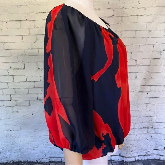 ๐HP๐ Vince Camuto Balloon Sleeve Blouse Pleated Elastic Waist Size Medium - Picture 2 of 11